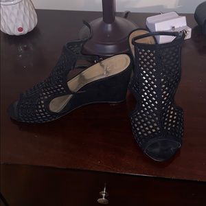 Black material girl wedge open toe shoes